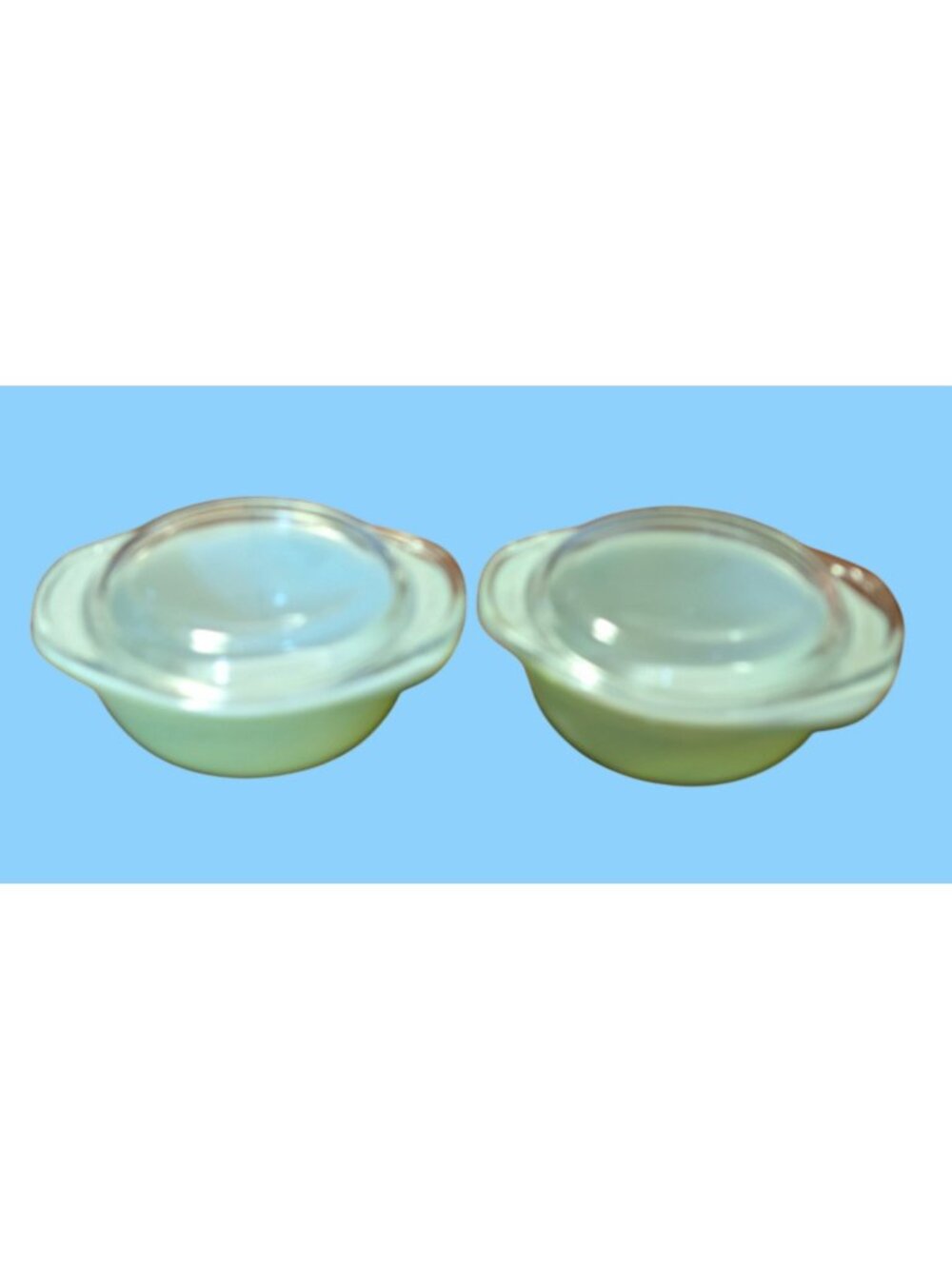 Vintage Pyrex 8oz Green Custard Bowls With Glass Lids - Set Of 2